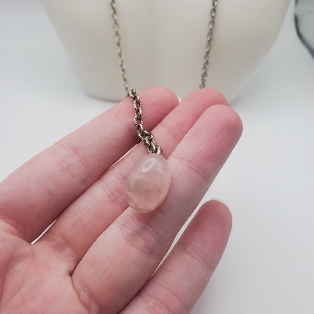 Love romance romantic‎ pink quartz estate necklace